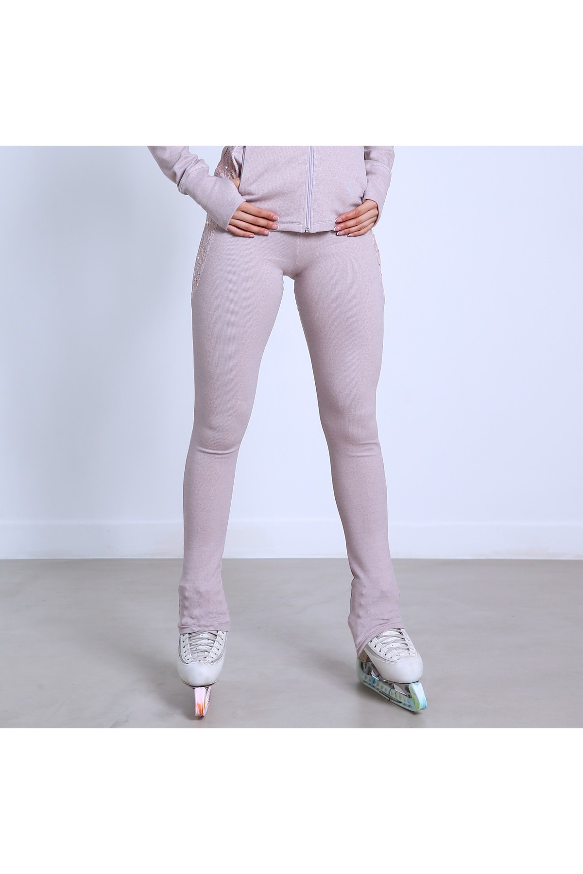 Trendy Pro XAMAS Vintage French Lace Skating Pants